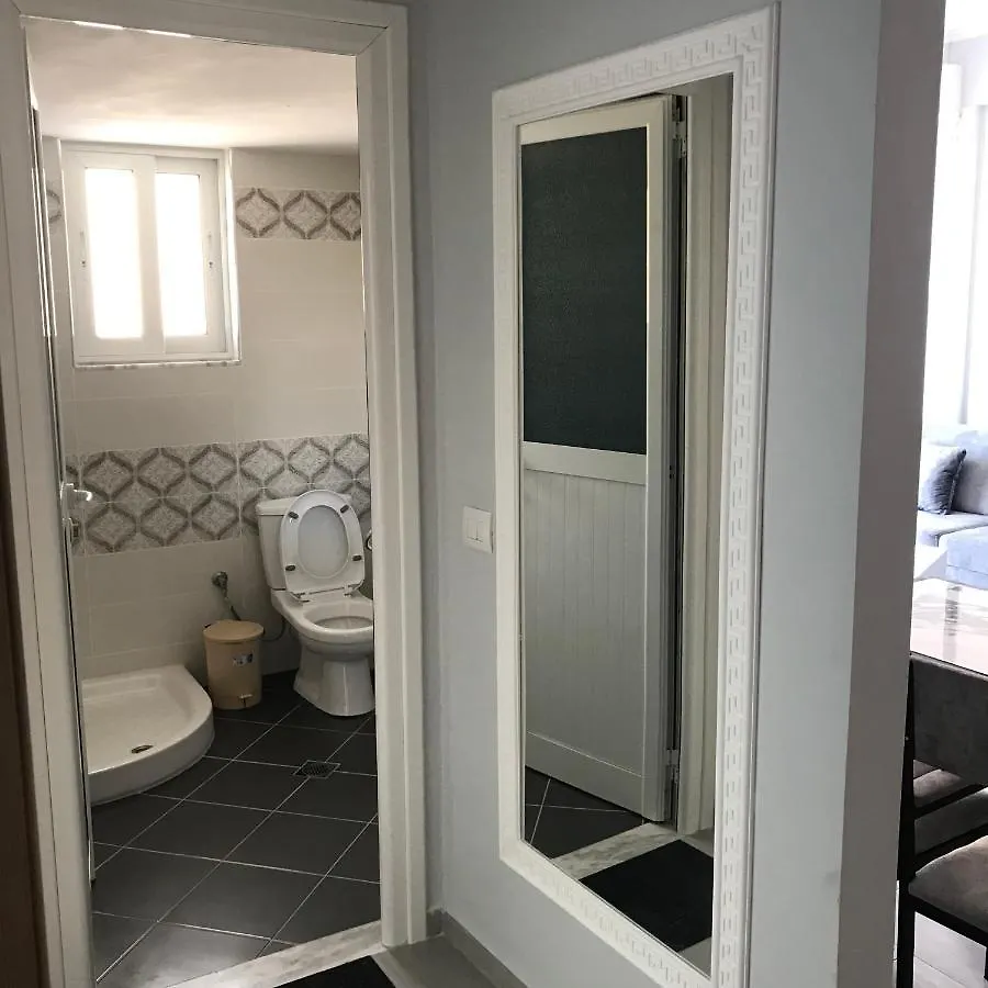 Sunmoon Apartments Sarandë