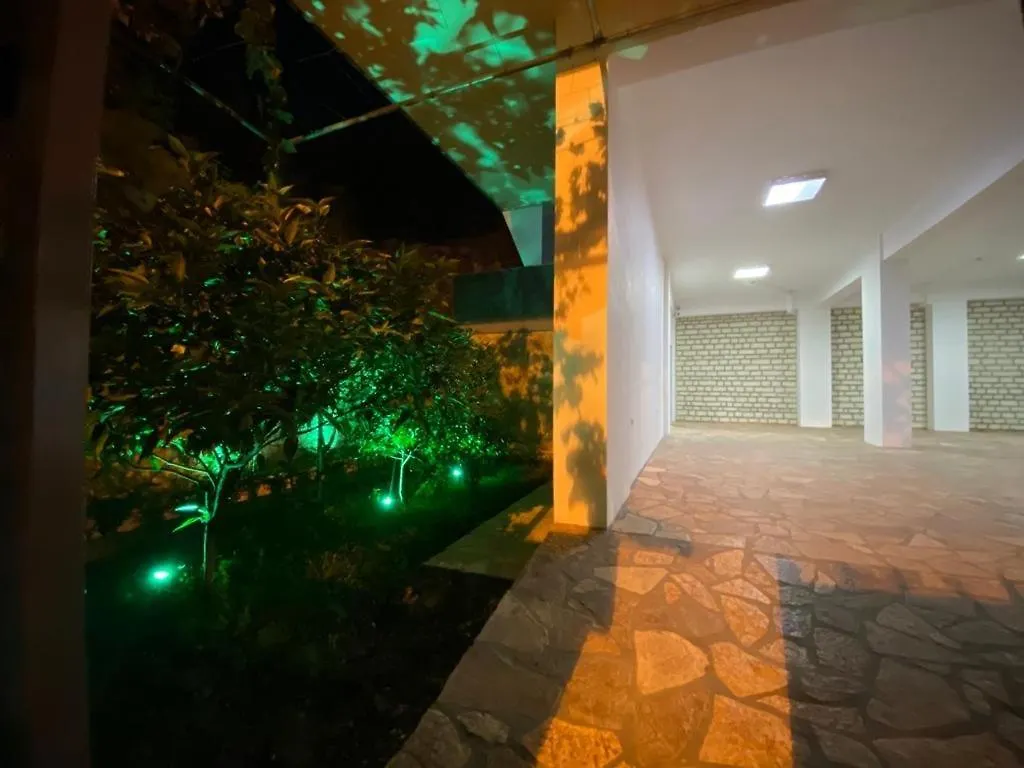 Sunmoon Apartments Sarandë